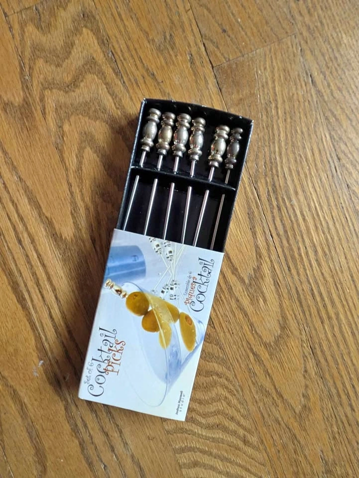 Cocktail picks