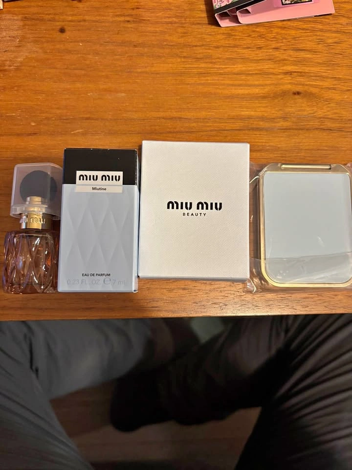 Miumiu Mini Perfume 7ml + Mini Mirror