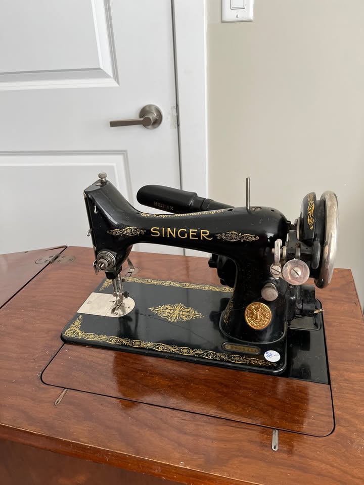 1951 TABLE TOP SINGER - photo 3