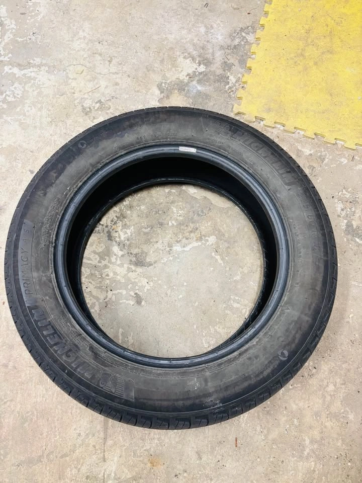 All Season Michelin Tires 225/60/18 - photo 2