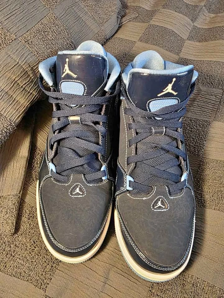 Jordan As-You-Go High Tops – Size 11.5