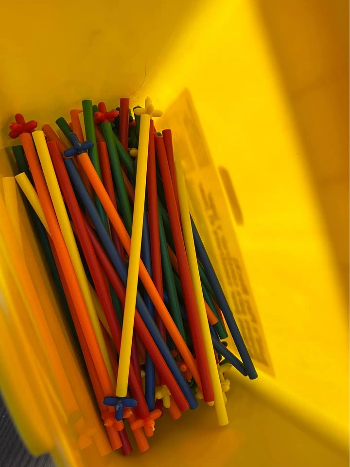 Straws and Connectors Building Kit game - photo 2