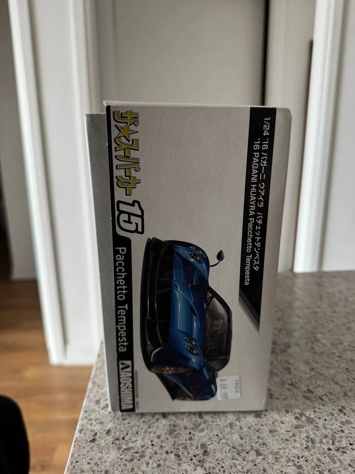 Aoshima Pagani Huayra Pacchetto Tempesta ’16 1:24 Model Kit - photo 3