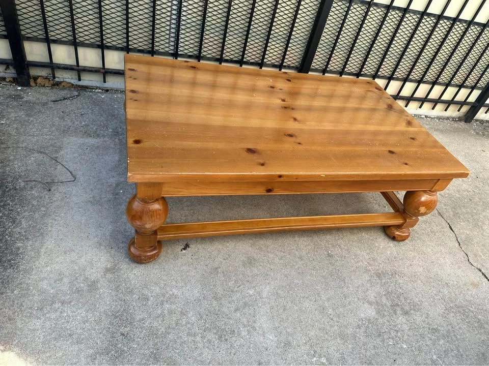 Solid wood coffee table - photo 3