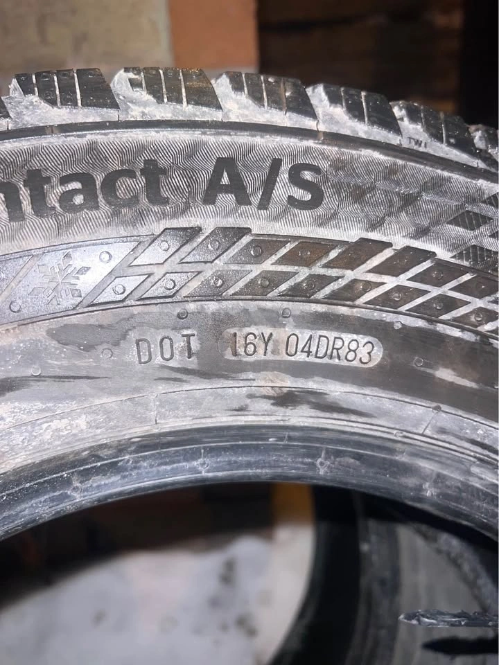 235/65R16 Continental All Season Tires - Pair - photo 5