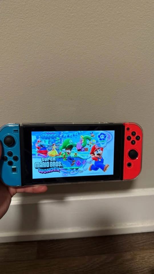 Nintendo Switch - Like New - photo 5