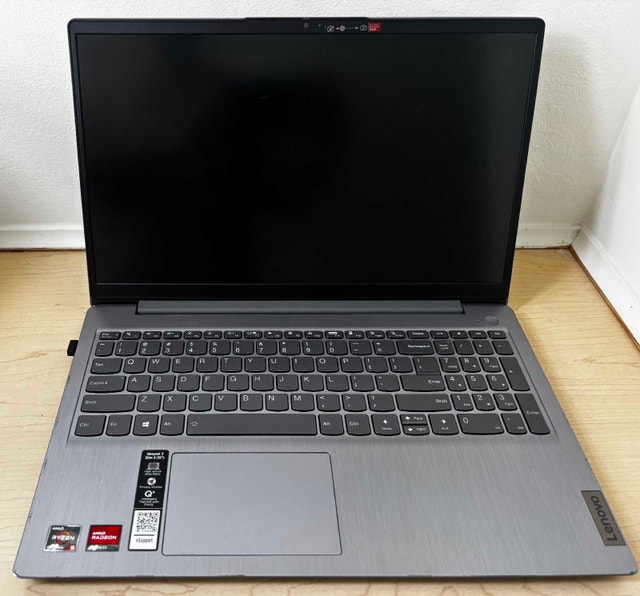 Lenovo IdeaPad Slim 3 Ryzen 5 20GB RAM 512GB SSD Laptop - photo 2