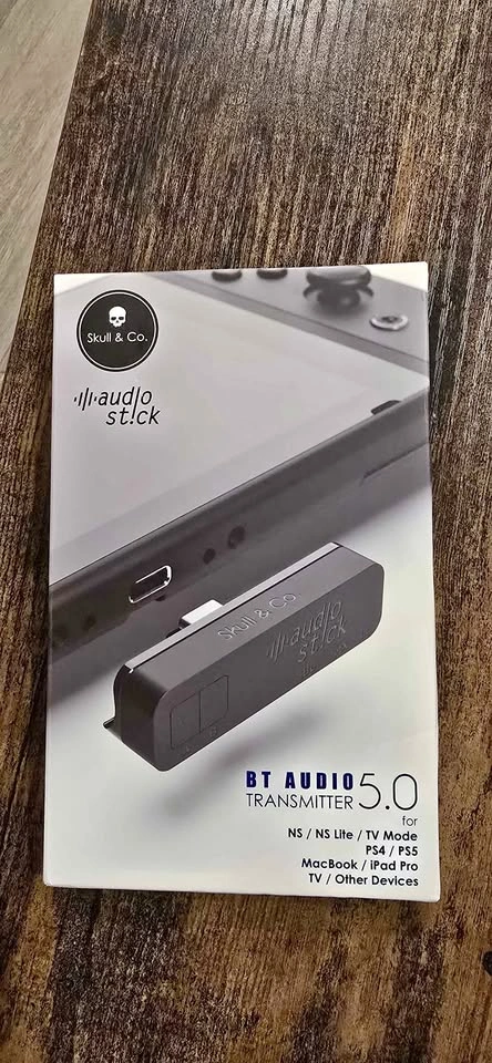 Skull and Co Audio Stick