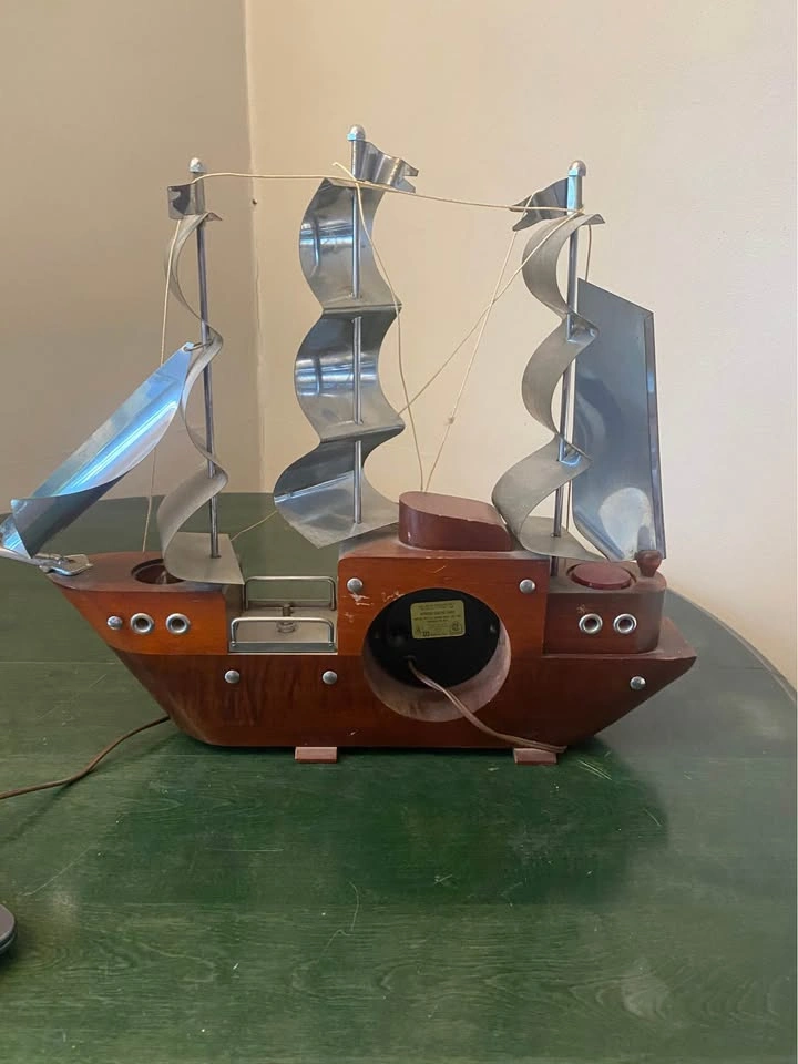 Vintage United Metal Goods Ship Electric Clock - photo 5