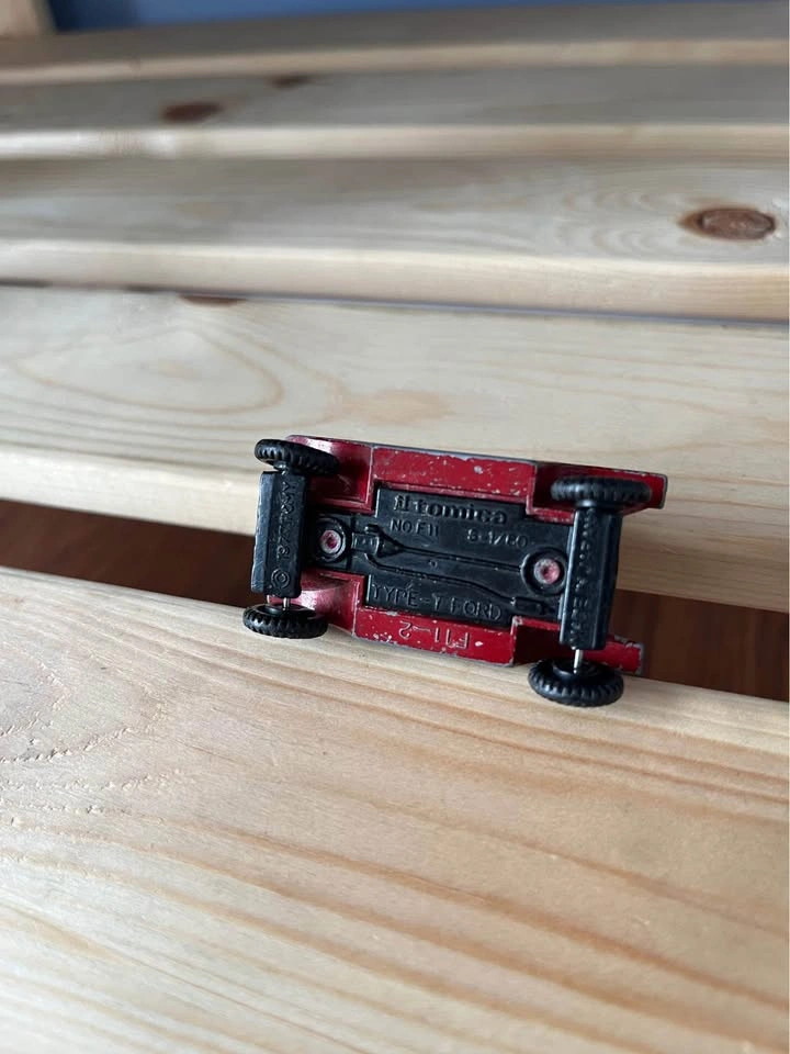 Vintage 1977 Tomica Ford Model T Toy Car - photo 3