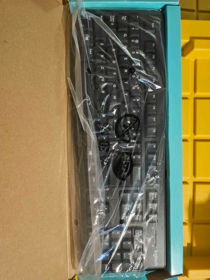Logitech Keyboard / Teclado - photo 2