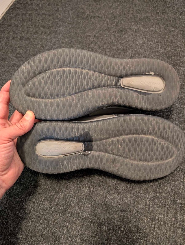 Skechers Men’s Slip-Ons – Size 12 Wide (Near New) - photo 5