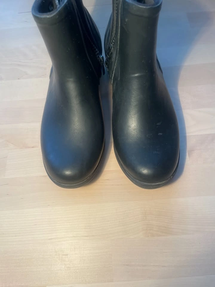 Bogs Auburn rubber insulated boots, size US 6, with original box - photo 3