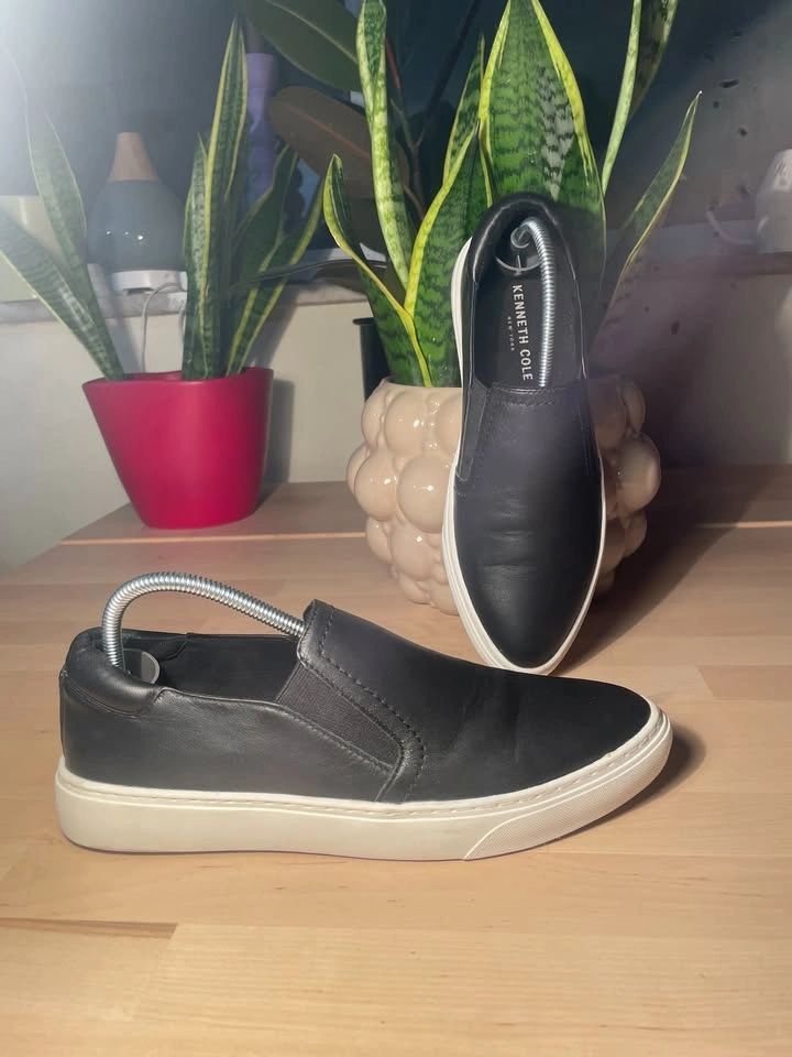 Kenneth Cole Reaction Black Leather Slip-On Sneakers US 7 - photo 2