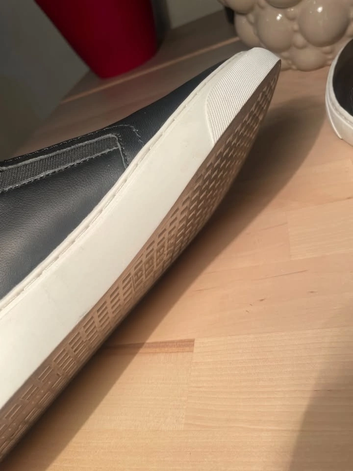 Kenneth Cole Reaction Black Leather Slip-On Sneakers US 7 - photo 4