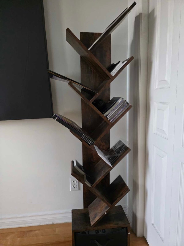 Book shelf, 7 tier tree