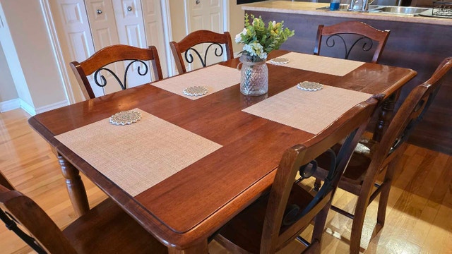 Beautiful Hard Wood Dining Table Set with Chairs