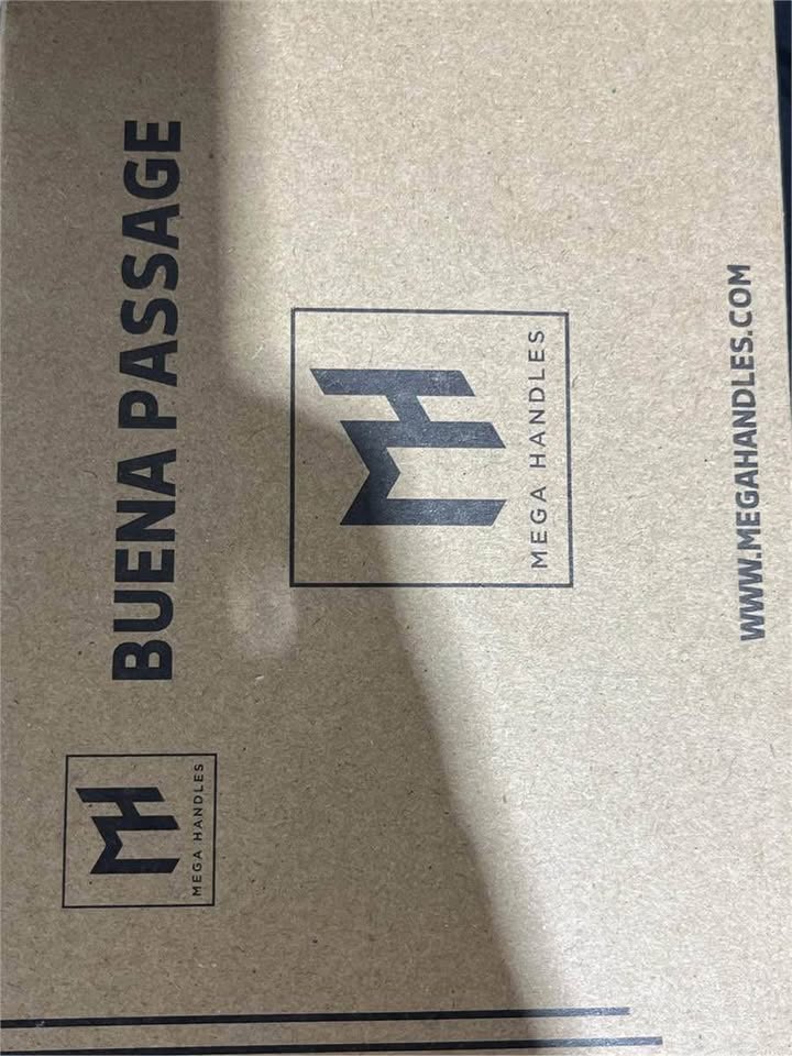 Mega Handles | Buena Passage Door Knob | Satin Brass - photo 4