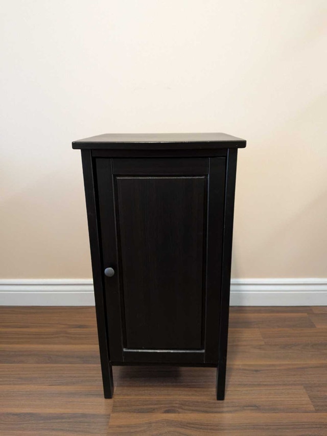 IKEA Hemnes Nightstand (discontinued model) black-brown