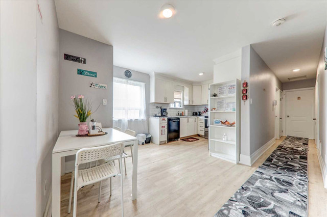 TORONTO Short-term Rentals - photo 3