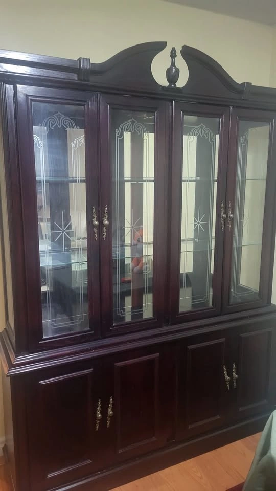 Elegant Wooden China Cabinet / Display Hutch ($150 or best offer - photo 2
