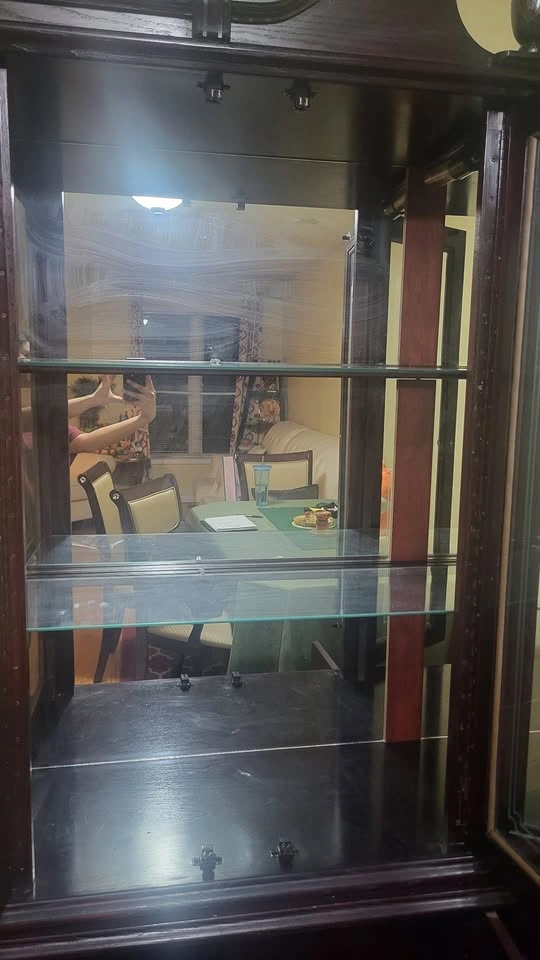Elegant Wooden China Cabinet / Display Hutch ($150 or best offer - photo 3