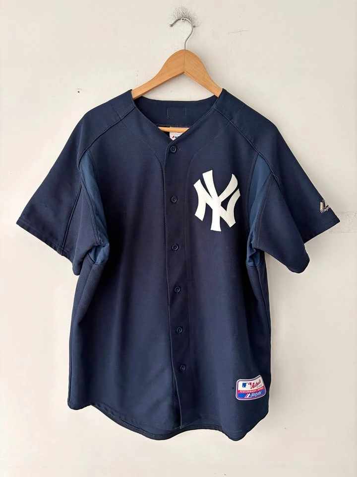 Majestic MLB New York Yankees Blue Navy Jersey Stitched L