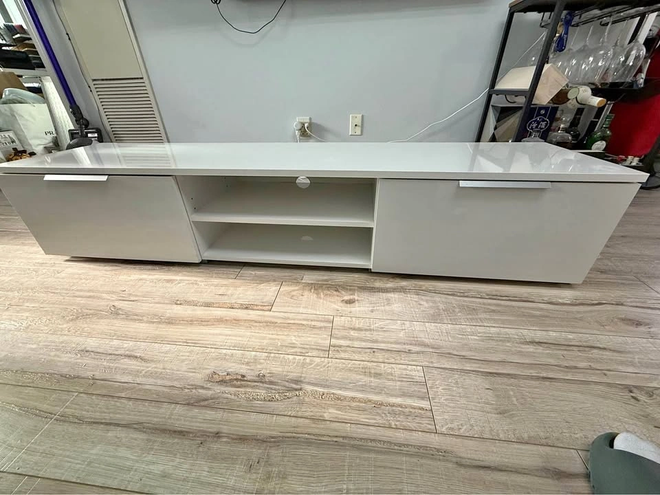 White 2-Drawer TV Stand / Console