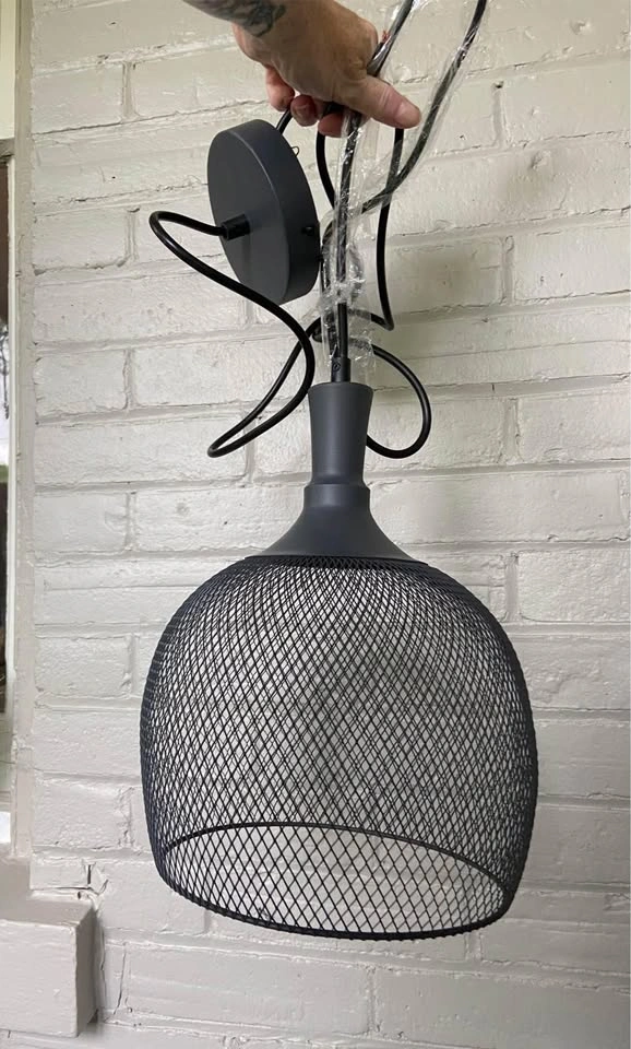 2 Pendant Lights BNIB