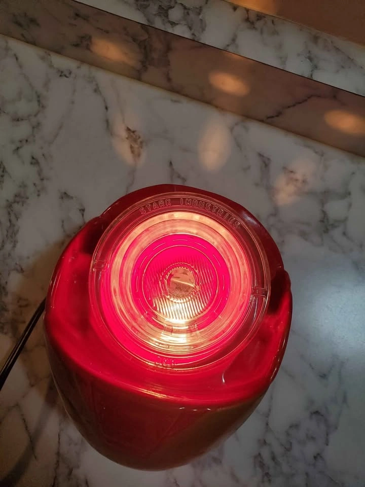 Marvel Iron Man Scentsy Warmer - photo 2