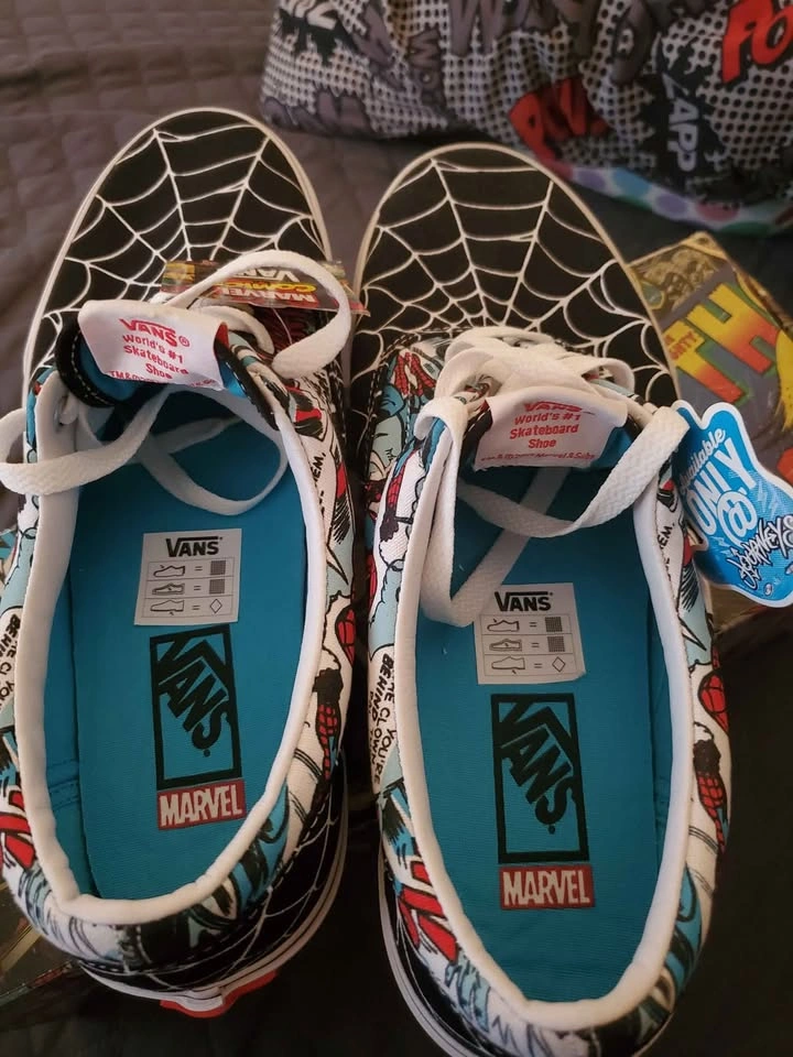 Mens Limited Edition Spiderman Vans Size 9.5 🌱 - photo 3