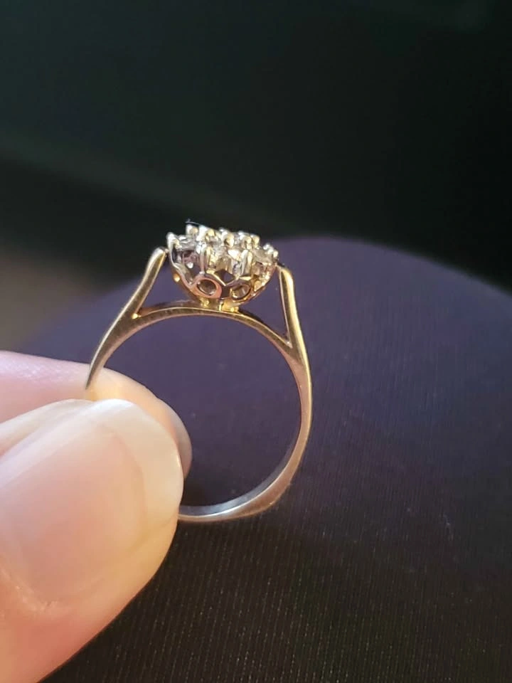 14k Gold Flower Ring - Size 7 - photo 2