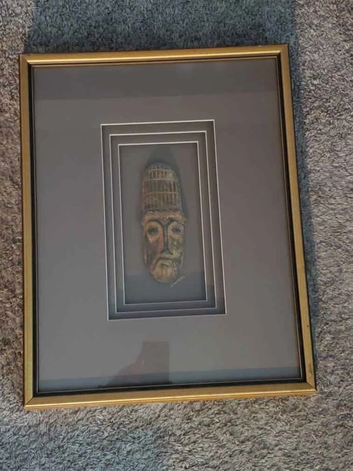 Mask art in frame - photo 2