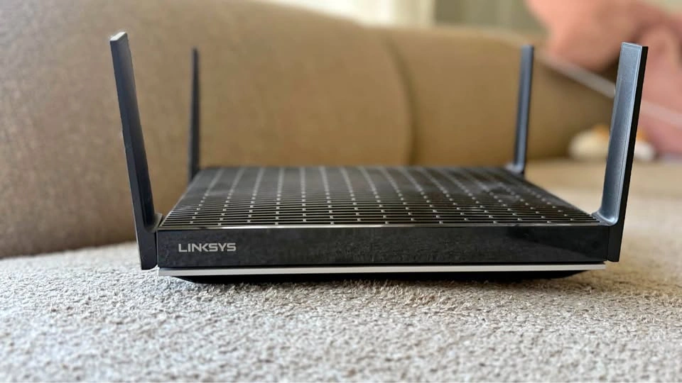 Linksys MR9600 Mesh Wi-Fi 6 Router