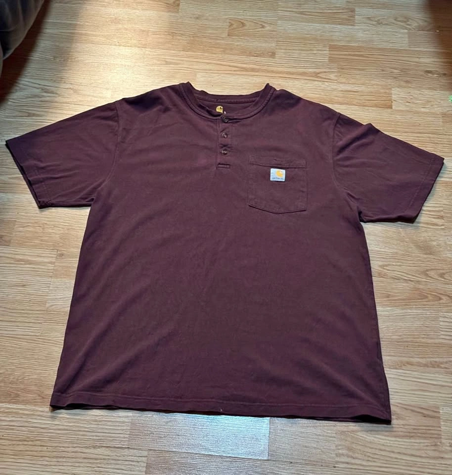 Large Carhartt T-Shirt