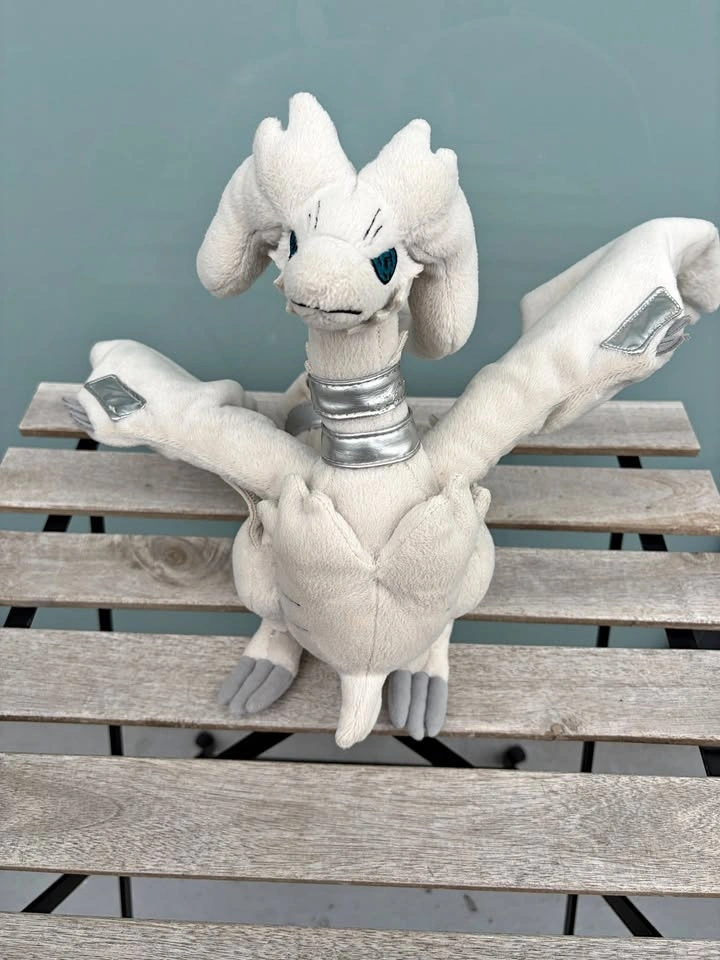 Reshiram Pokemon Center 2011 Plush 12" Stuffed Toy Doll Japan