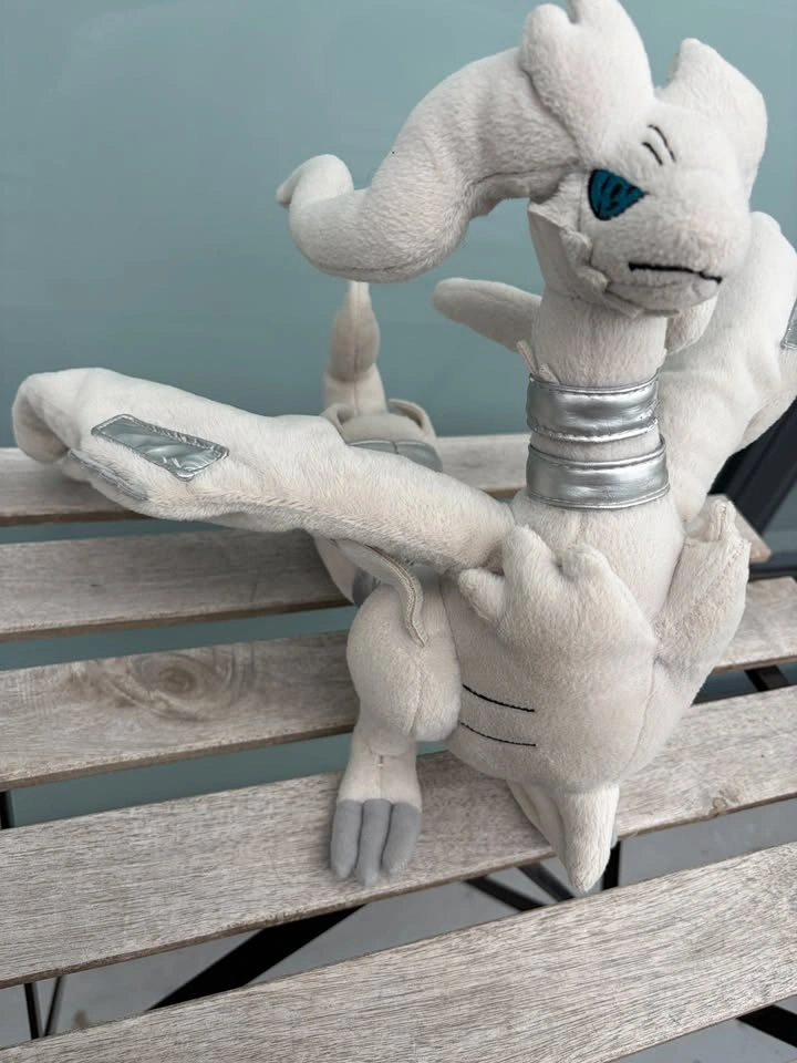 Reshiram Pokemon Center 2011 Plush 12" Stuffed Toy Doll Japan - photo 3