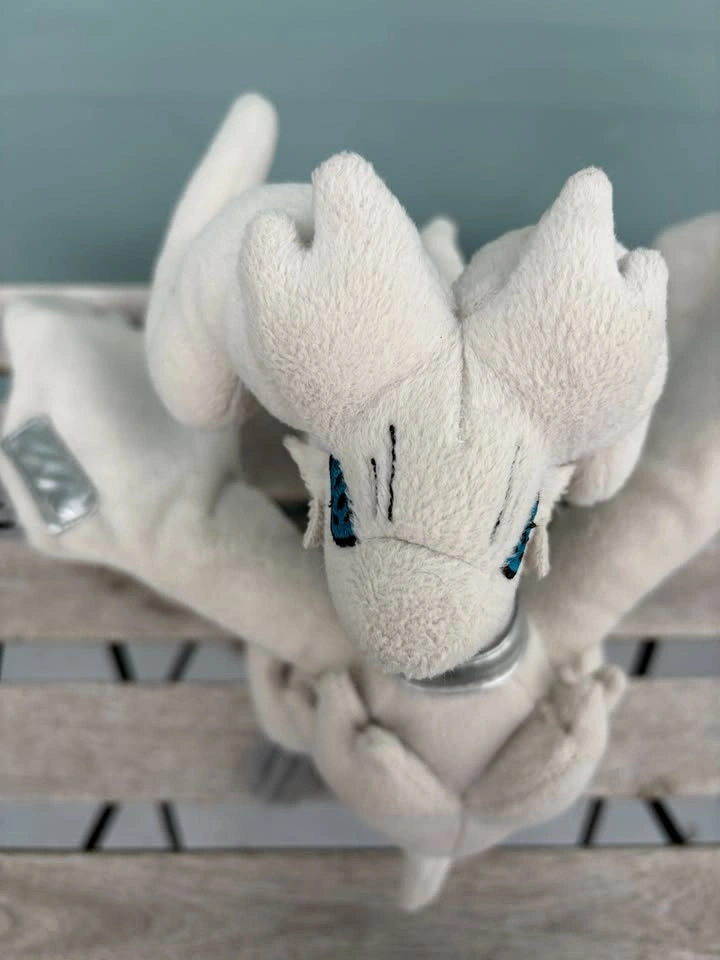 Reshiram Pokemon Center 2011 Plush 12" Stuffed Toy Doll Japan - photo 4