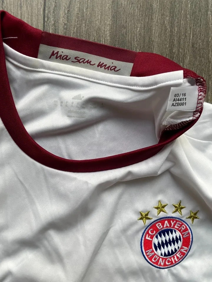 2016-17 Adidas Bayern Munich Lewandowski UCL Jersey XL - photo 3