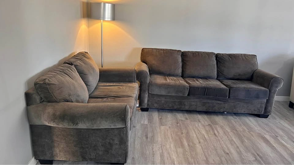 Sofa 2+3 and floor Lamp