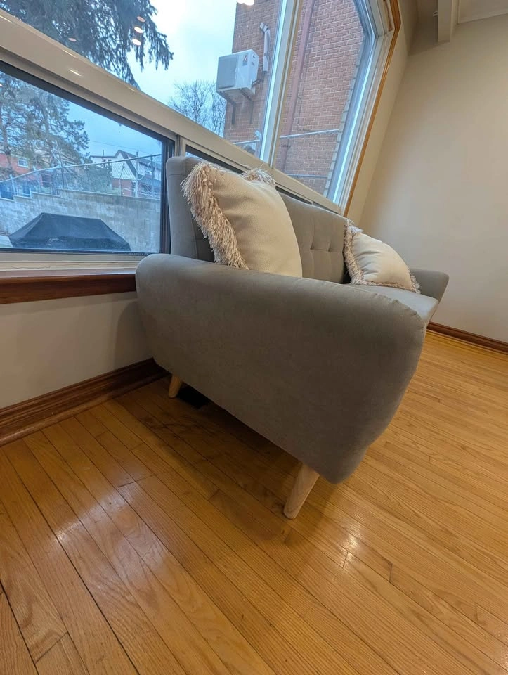 Grey couch 3 seater 6ft - photo 5