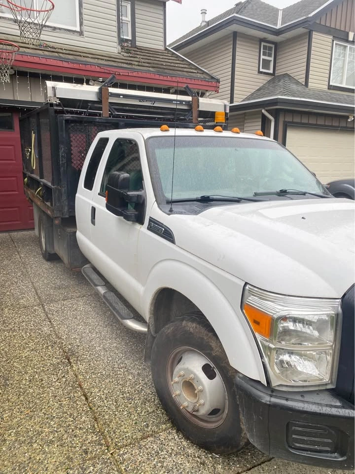 2013 Ford F-350 Hydraulic Dump Truck - photo 2