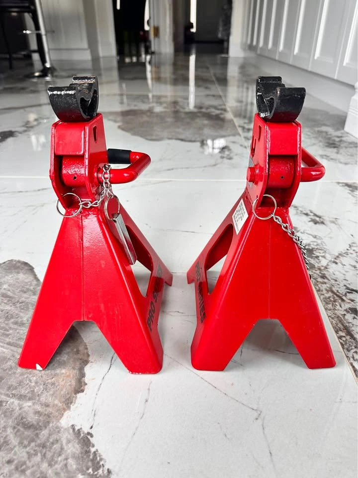 Torin Big Red 2-Ton Jack Stands (Pair) - Like New