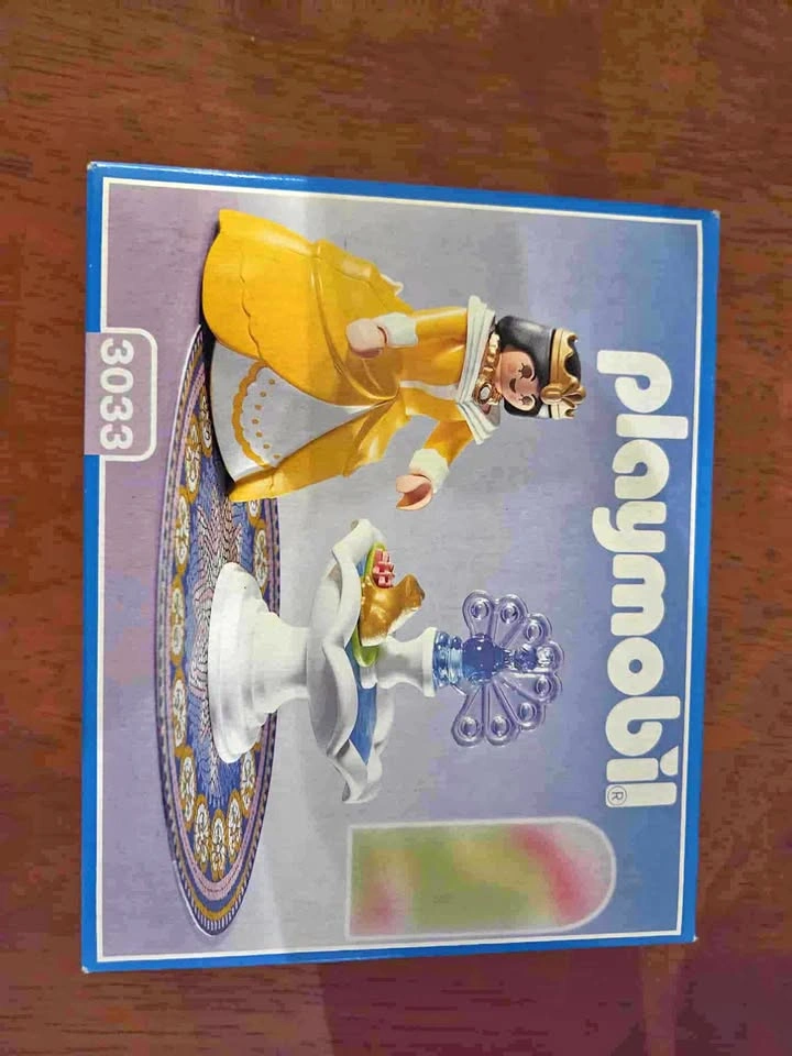 Playmobil 3033 Princess with Fountain