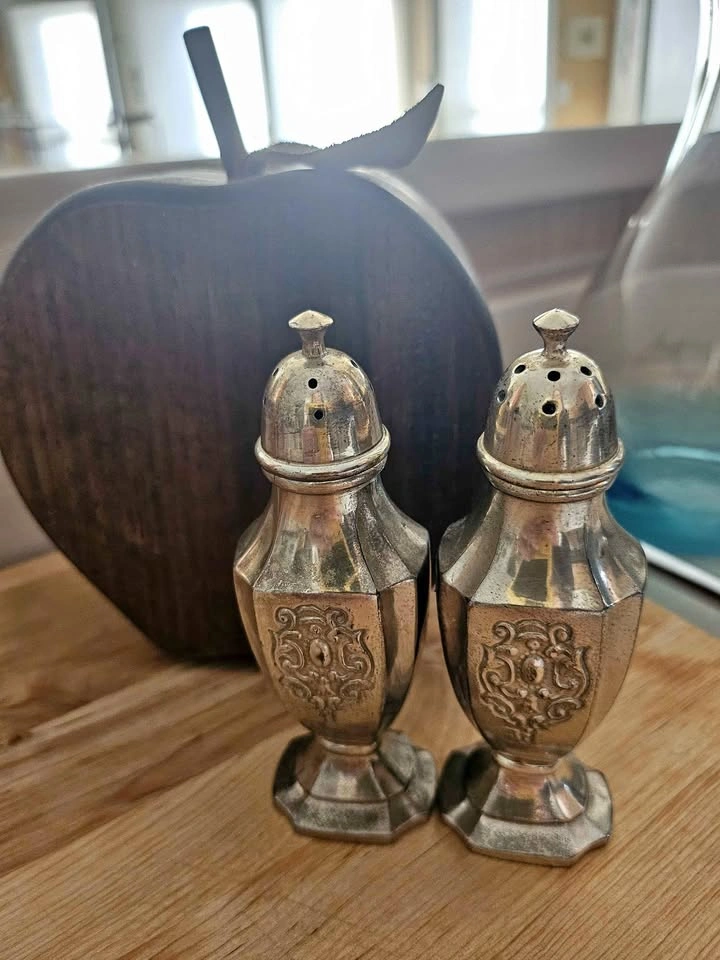 Vintage "Made in Occupied Japan" Salt & Pepper Shakers