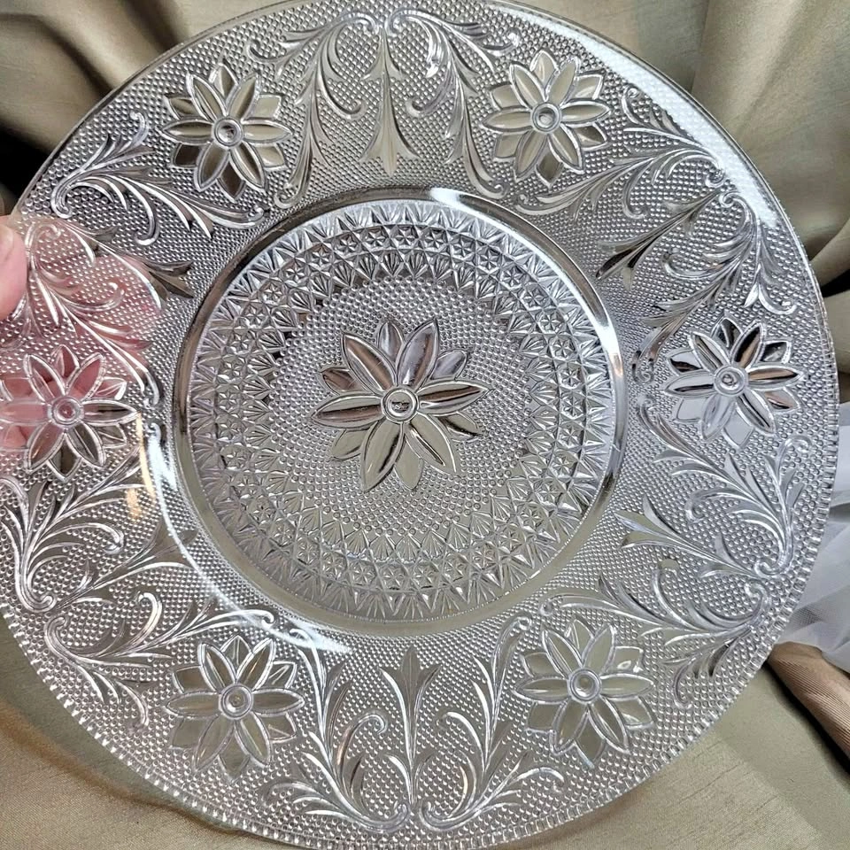 Vintage 10 1/4" Round Glass Serving Platter Plate