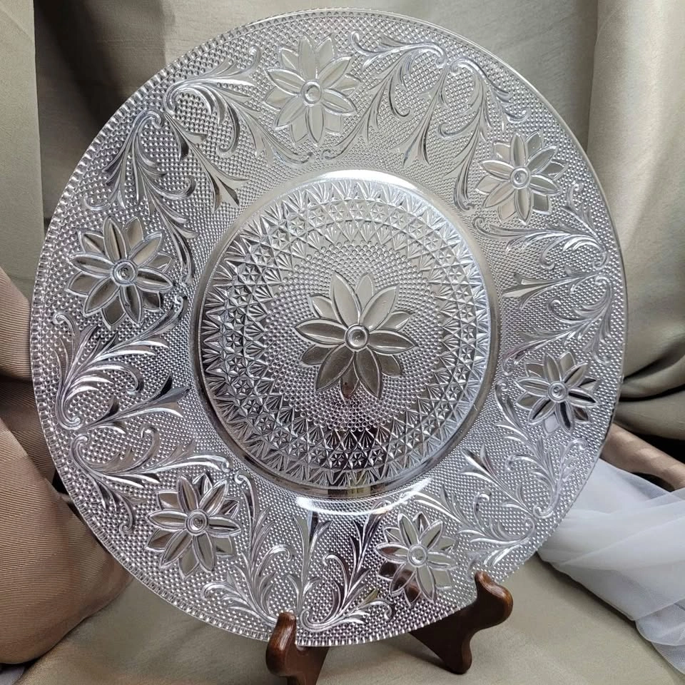 Vintage 10 1/4" Round Glass Serving Platter Plate - photo 4