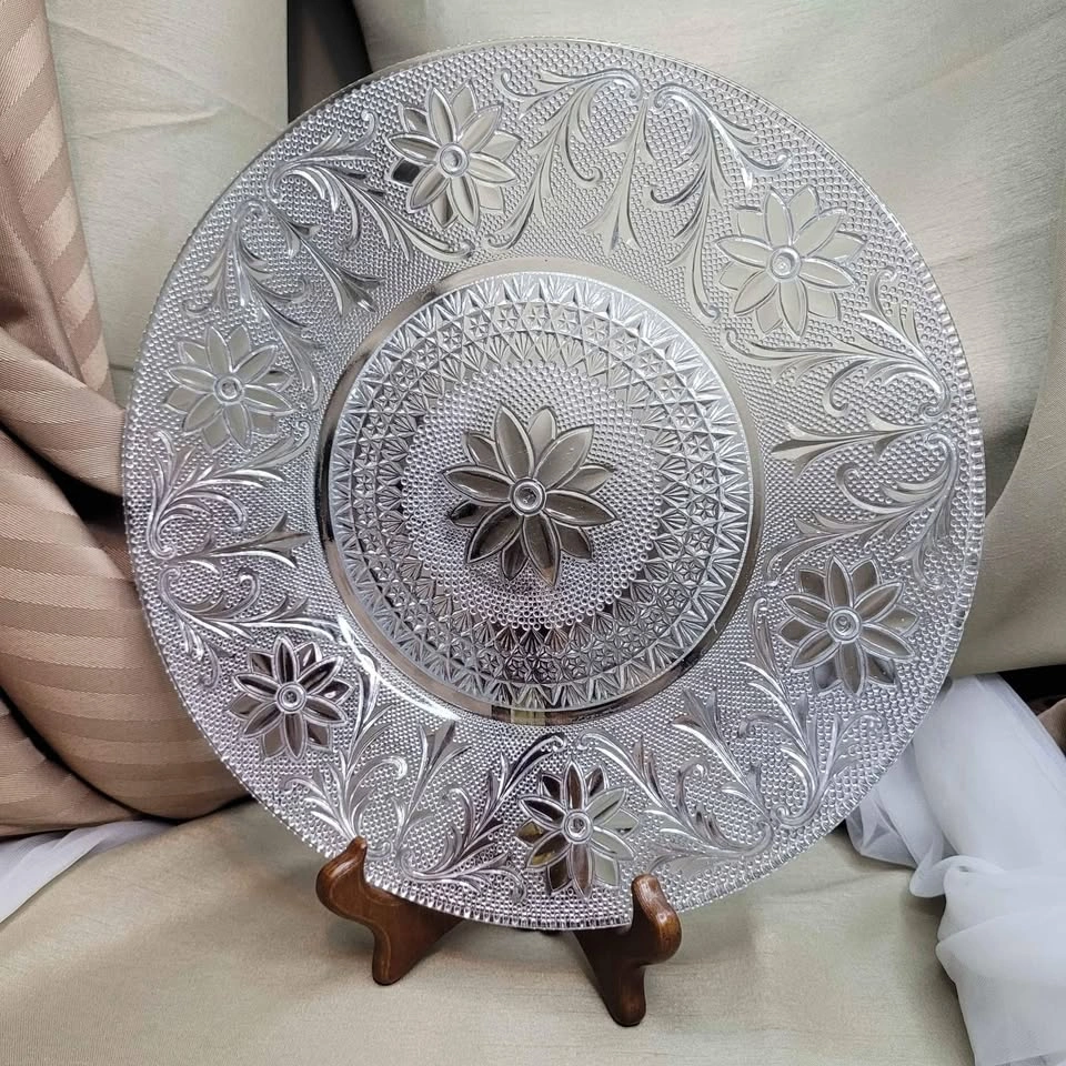 Vintage 10 1/4" Round Glass Serving Platter Plate - photo 5