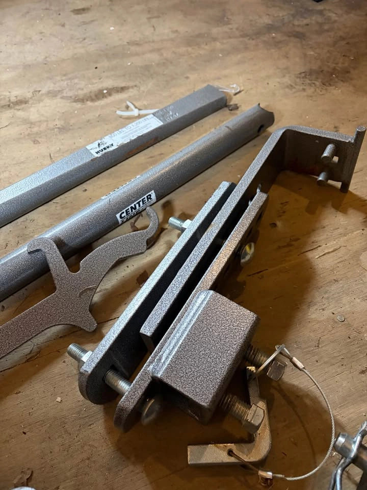 Weight Distributing Hitch with Swing Bars - photo 2