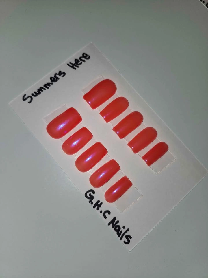 Pretty Basic Press On Nails - photo 4
